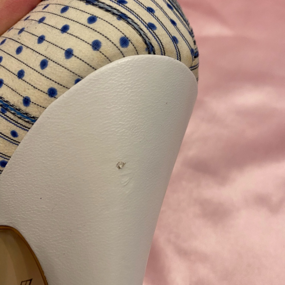 BCBGIRLS Size 8 Blue and White Polka Dot and Stripe Open Toe Slip on Platform - Picture 2 of 10